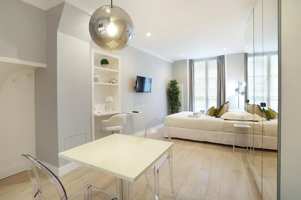 Rent A - Blanche شقة باريس