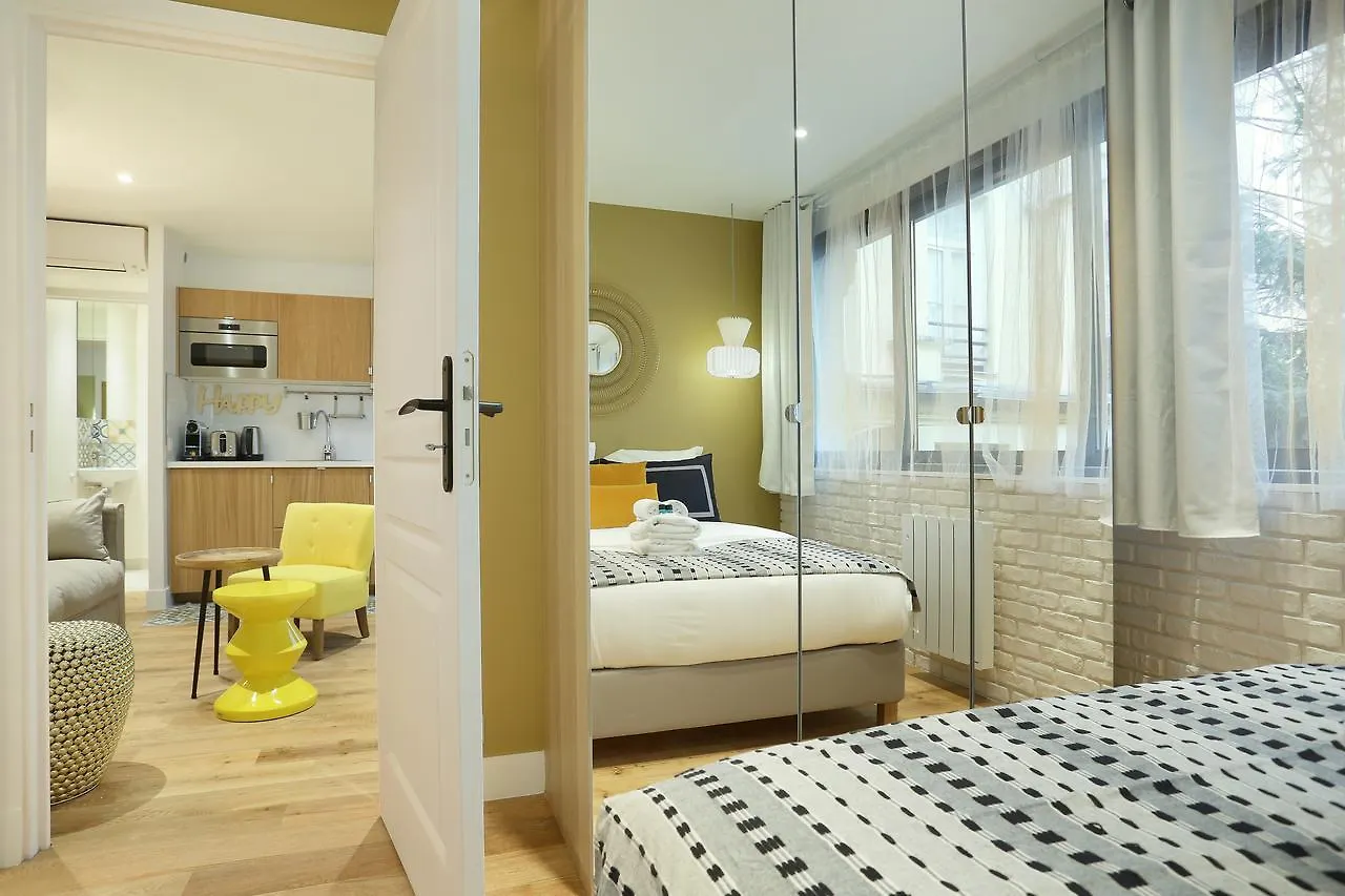 Rent A - Blanche شقة باريس